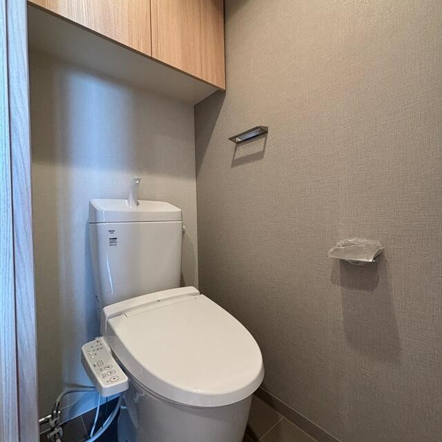 トイレ　※写真は同タイプ住戸です。
