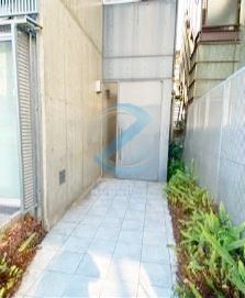 その他　エントランス