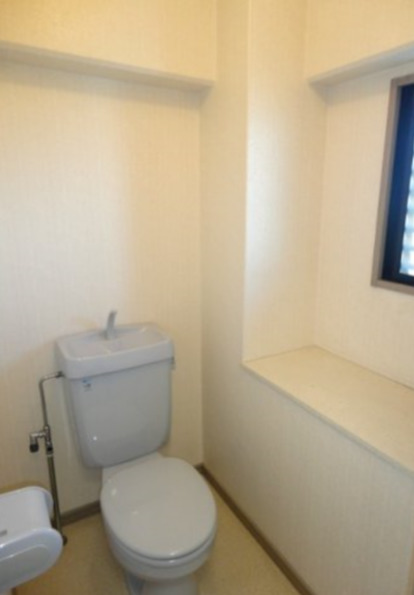トイレ　落ち着いたトイレです
