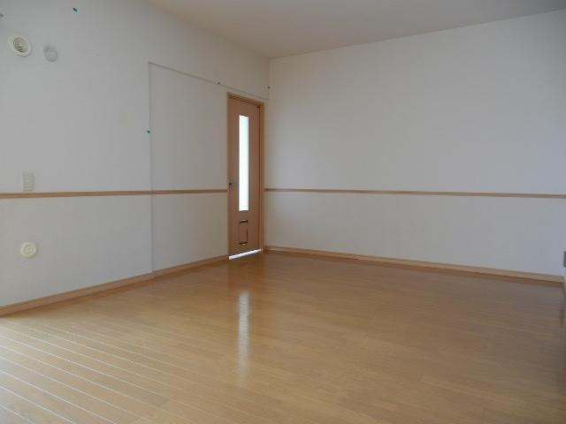 その他部屋・スペース　どのお部屋も明るいです！