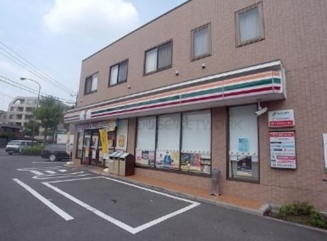 コンビニ　セブンイレブン練馬豊玉中2丁目店（コンビニ）まで496m