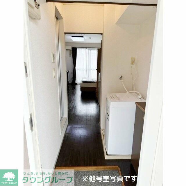 オゼットワールBの玄関写真