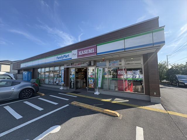 コンビニ　ファミリーマートプラスカスミ八潮大原店（コンビニ）まで593m