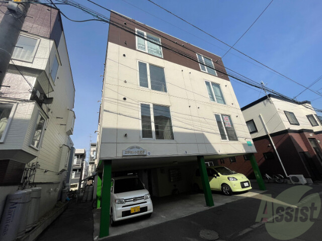建物外観　札幌市東区北１３条東「エクセレンス元町」