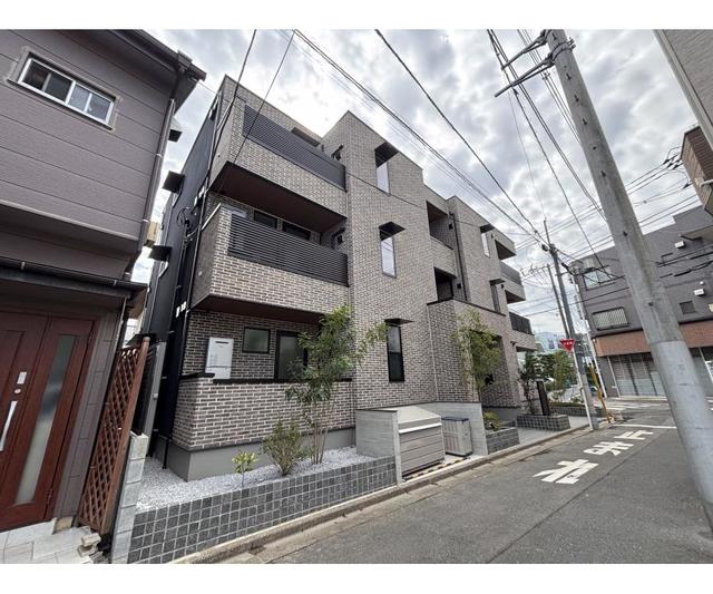 central crestの外観写真