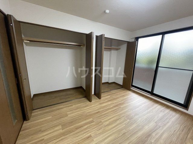アンプルール フェール 縁Iの内装写真