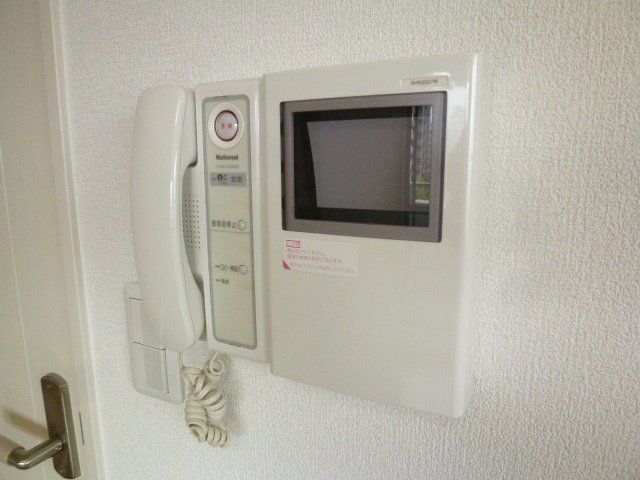 セキュリティ　TVモニター付のインターホンです。