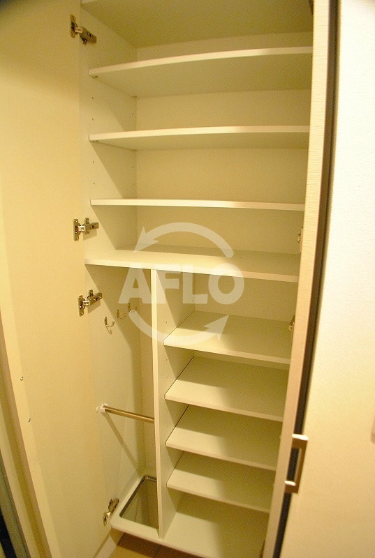 収納　アーバネックス北久宝寺　シューズＢＯＸ