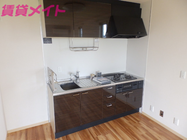 クレストIのキッチン写真