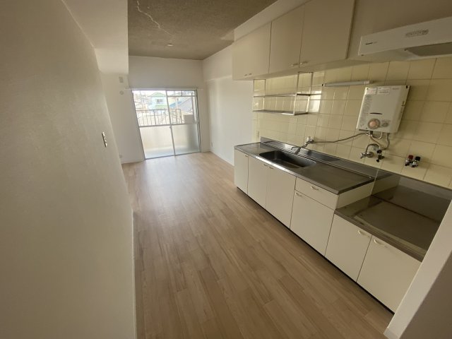 居室・リビング　角部屋住戸で過ごしやすく、おすすめです。