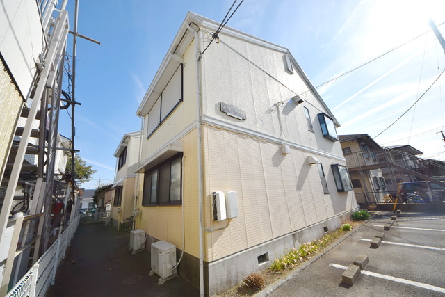 建物外観　～閑静な住宅街～