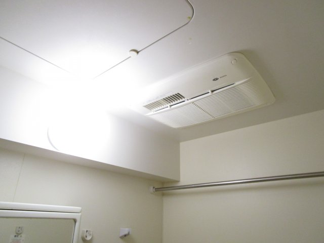 その他設備　浴室乾燥機