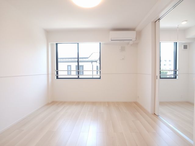 プラシードの居間写真