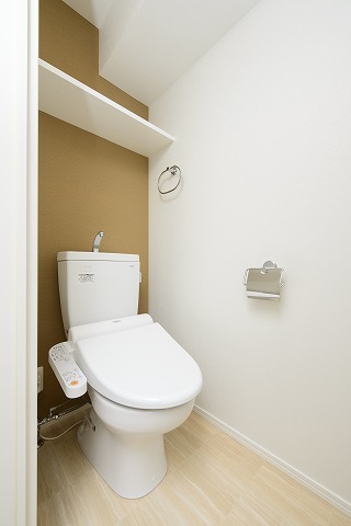 エンクレスト博多MATEのトイレ写真