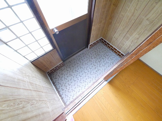 玄関　落ち着いた玄関です