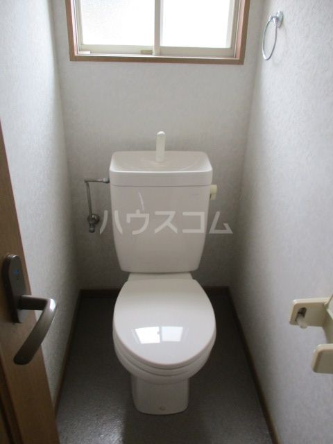 【岡崎市大西のアパートのトイレ】