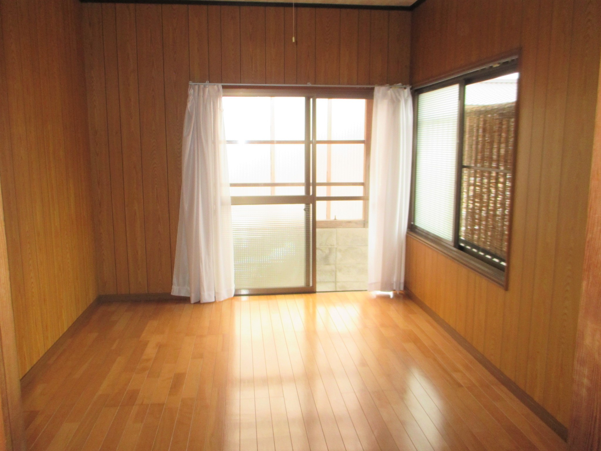 草江1丁目貸家の居間写真