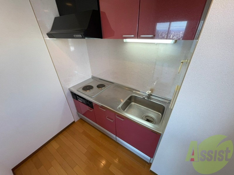 キッチン　こちらはキッチン。調理スペースもあり使いやすそうです。