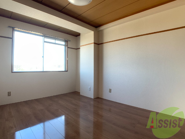 その他部屋・スペース　寝室の日当りも良くゆったりできそうな印象です。