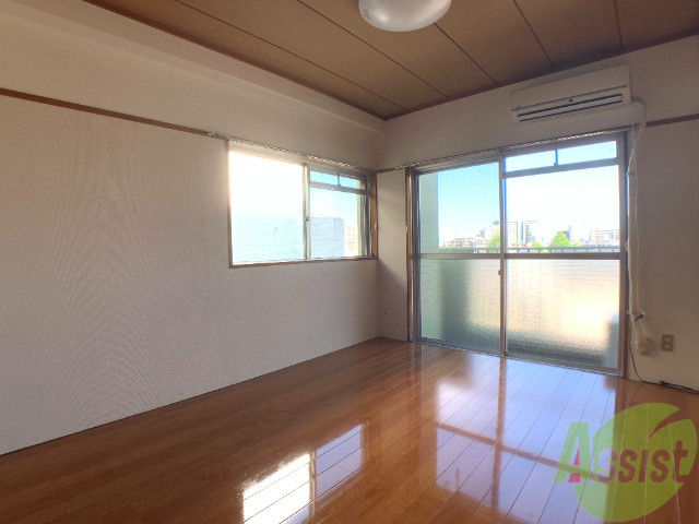 居室・リビング　キレイなフローリングのリビングでしたよ。