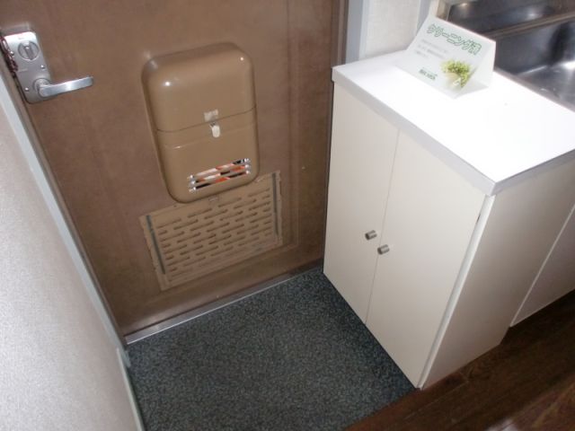 玄関　玄関、下駄箱