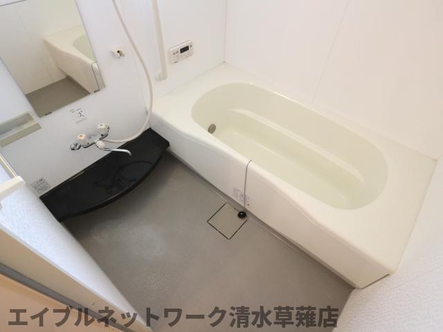 バス・シャワールーム　ゆったり過ごせるお風呂です