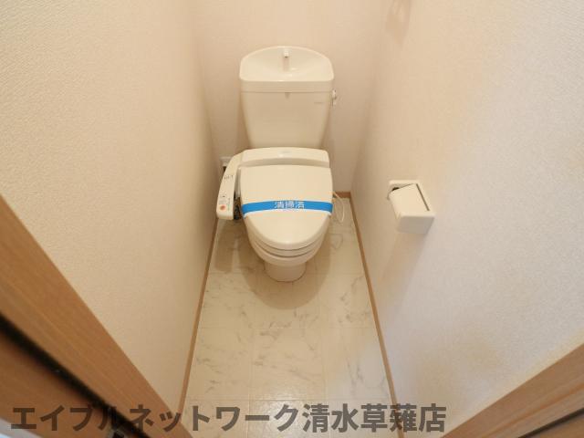 トイレ　清潔感のあるトイレです