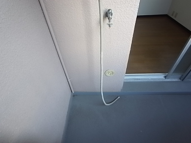 その他設備　室外洗濯機置き場