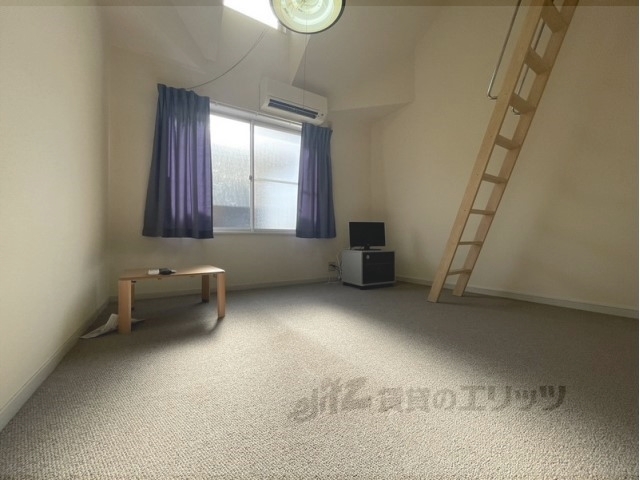 居室・リビング　洋室