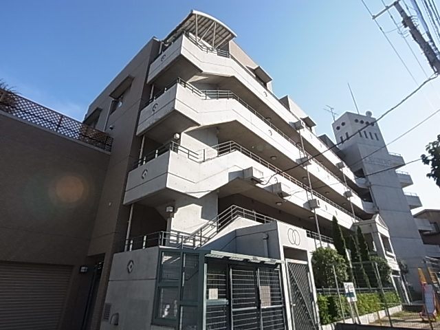 神戸市兵庫区矢部町のマンションの建物外観
