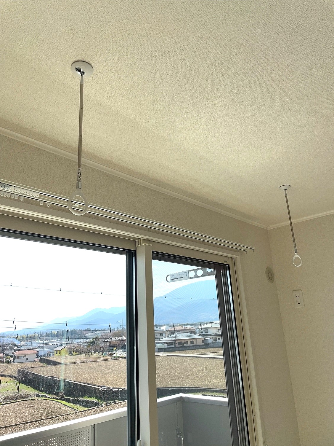 その他　雨の日でもOK、室内物干し♪