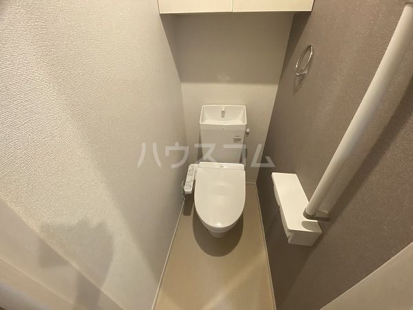 【西尾市伊藤のアパートのトイレ】