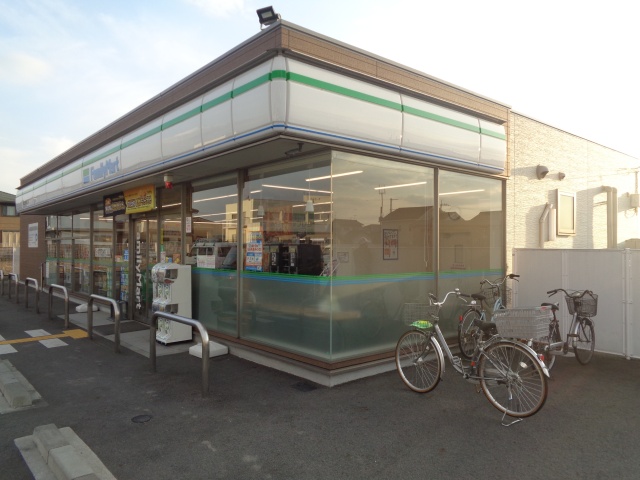 コンビニ　ファミリーマート　東近江沖野五丁目店（コンビニ）まで500m