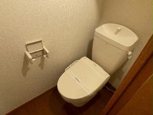 トイレ　備品や設備仕様は号室等により異なるため現地をご確認ください。