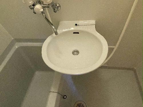 洗面設備　備品や設備仕様は号室等により異なるため現地をご確認ください。