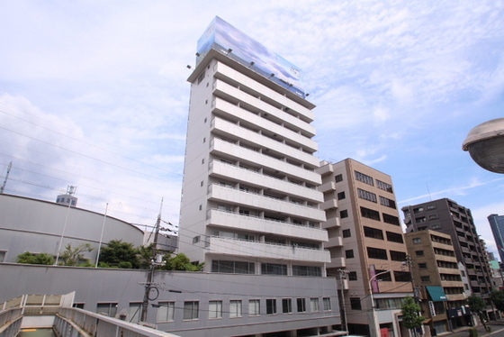 広島市南区大須賀町のマンションの建物外観