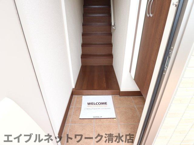 玄関　落ち着いた玄関です
