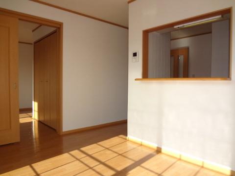 居室・リビング　室内