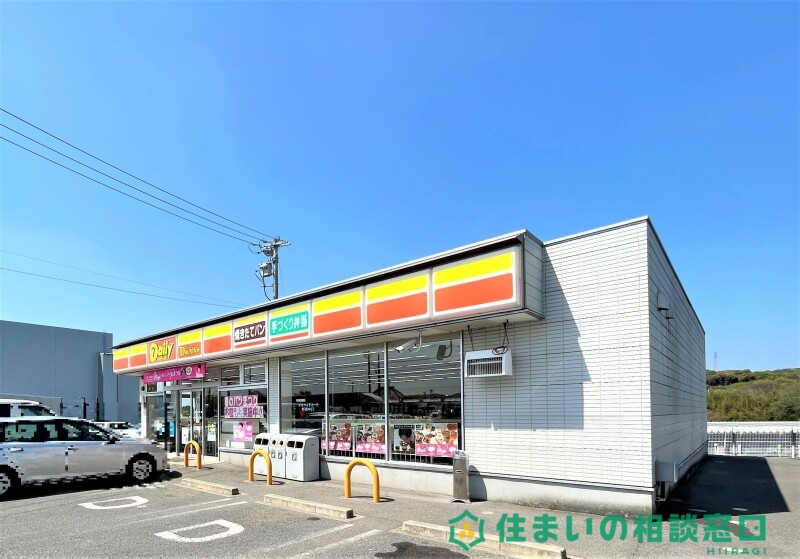 【岡崎市岡町のアパートのコンビニ】