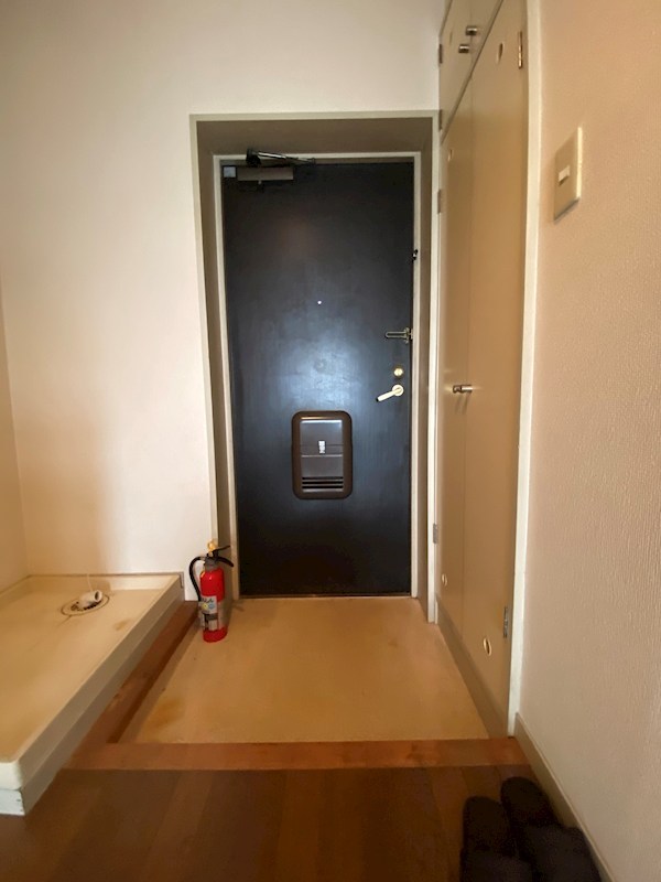 玄関　現況優先