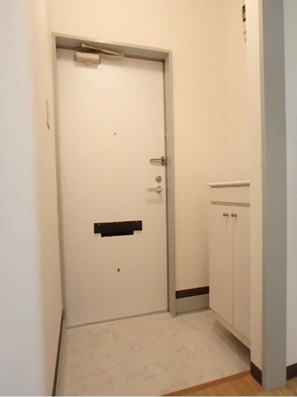 玄関　図面と現状に相違がある場合には現状を優先