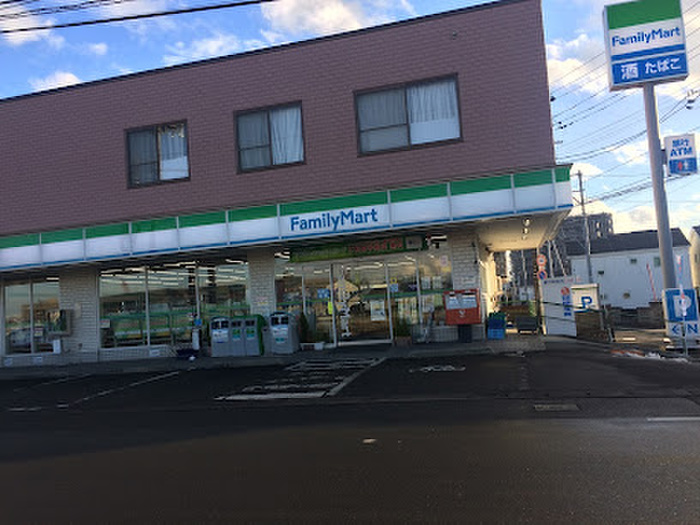 コンビニ　ファミリーマート みやぎ福田町店（コンビニ）まで700m
