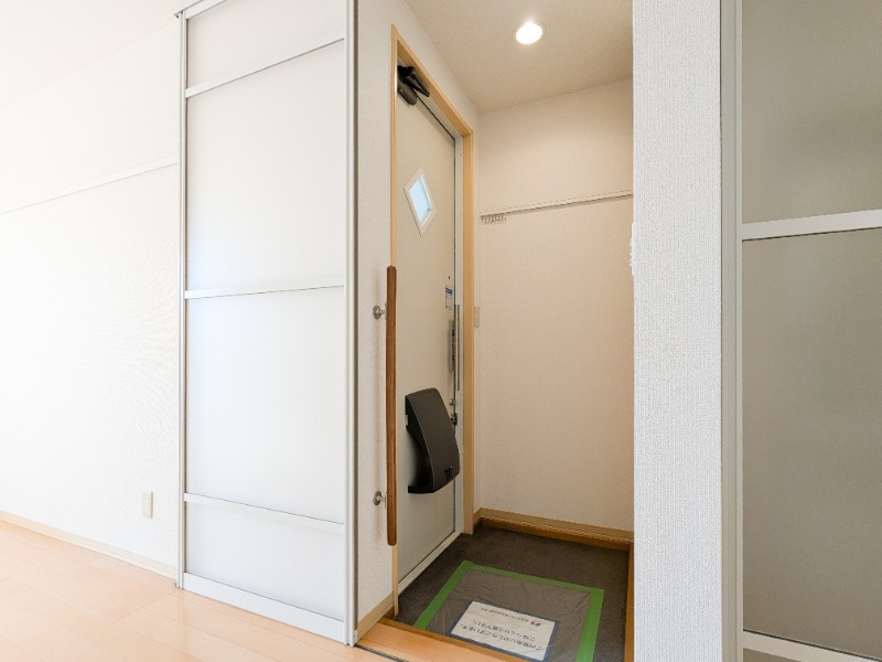 玄関　図面と現状に相違がある場合には現状を優先