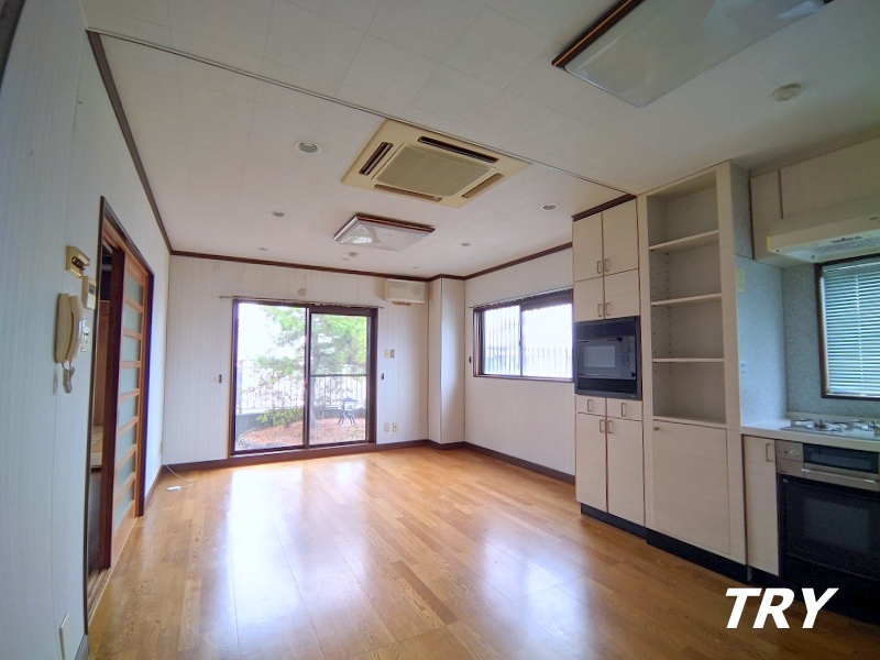 居室・リビング　１３帖のＬＤＫ