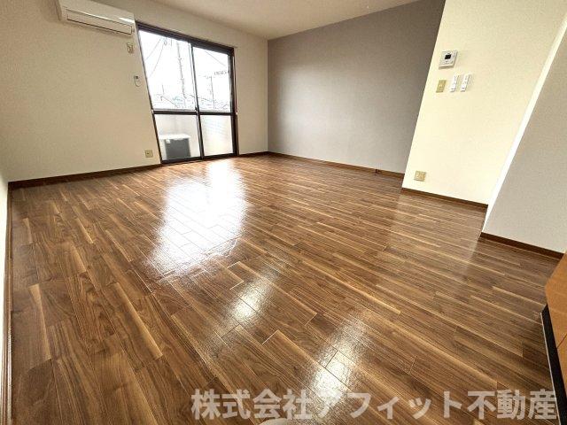 居室・リビング　LDK13.5帖