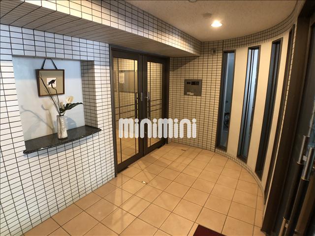 エントランス　防犯カメラ付