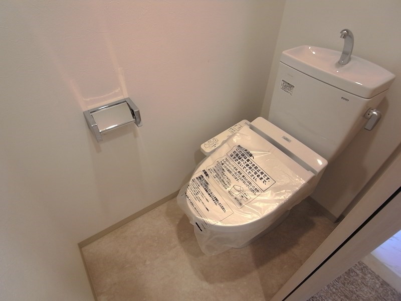 トイレ　8号室タイプの写真