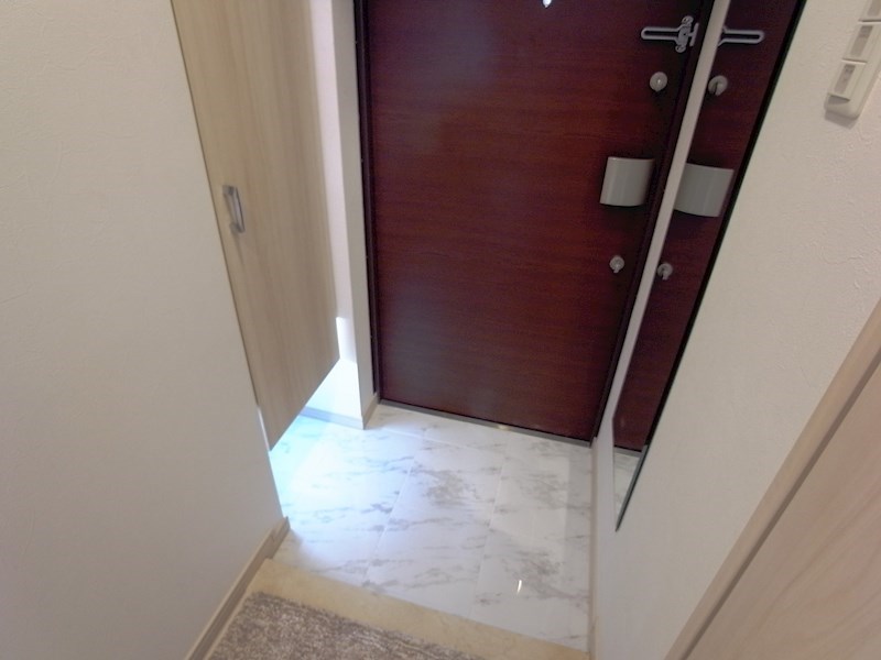 玄関　8号室タイプの写真