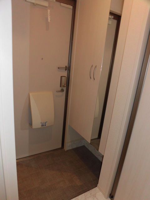 玄関　Ｂ１０３　玄関