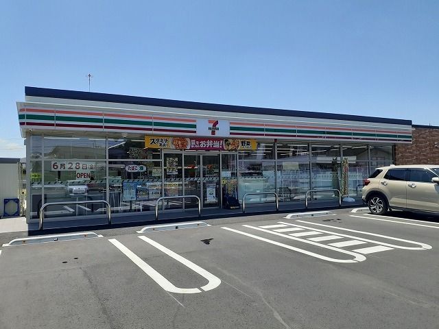 コンビニ　セブンイレブン甲府貢川２丁目店（コンビニ）まで400m